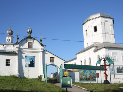 svyato troitskij muzhskoj monastyr  solikamsk  
